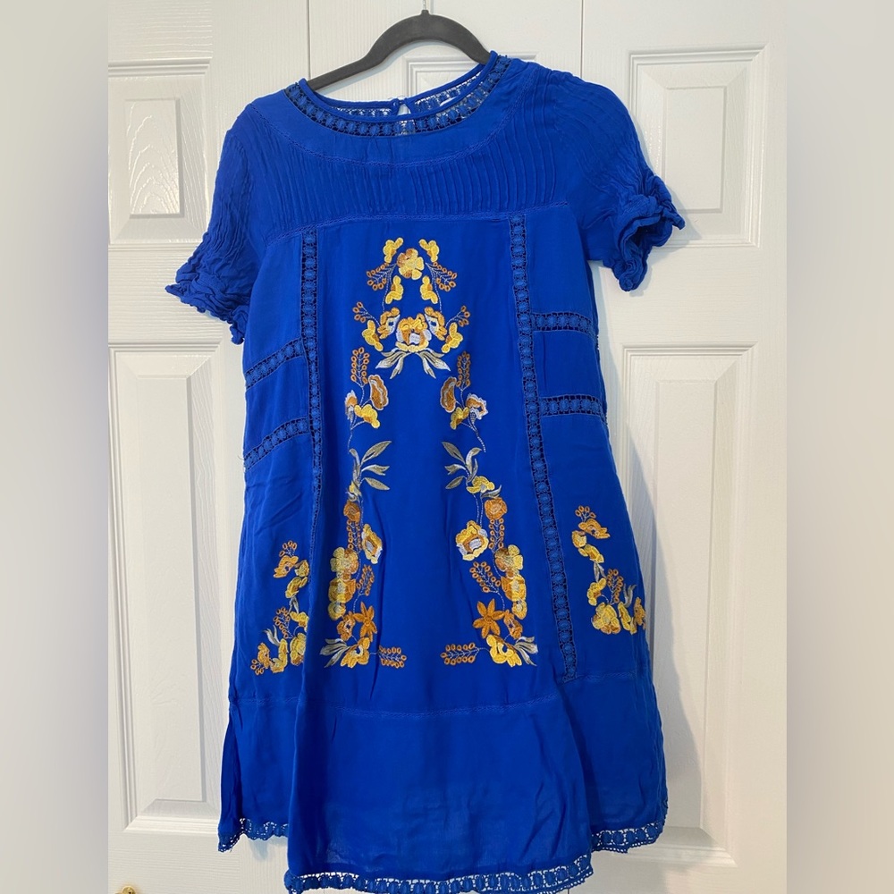Brass & Roe dress women’s size Small